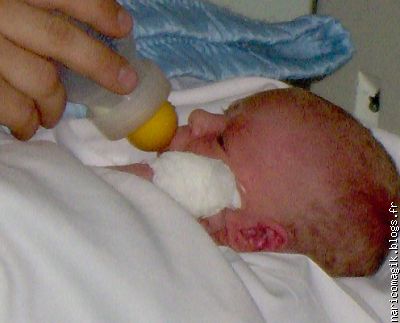 Lilian quelques heures apr&egrave;s sa naissance!!!