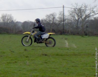 Guerric a fond dans le champs de papa, vive les d&eacute;gats!!!